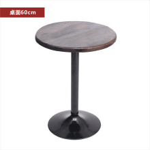 Карбонизованный стол из массивной древесины